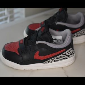 Nike Jordan’s toddler boys